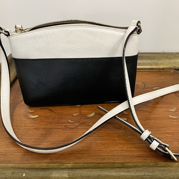 Kate spade black and white cross body bag and matching wallet - Picture 3 of 6